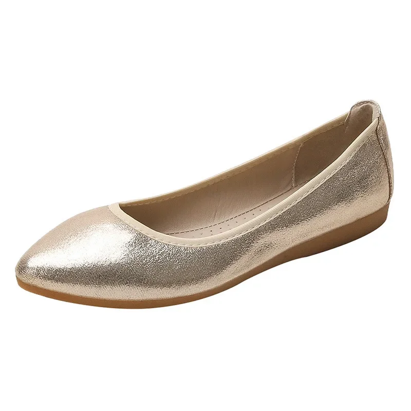 Flat loafers with supportive design showing natural foot alignment