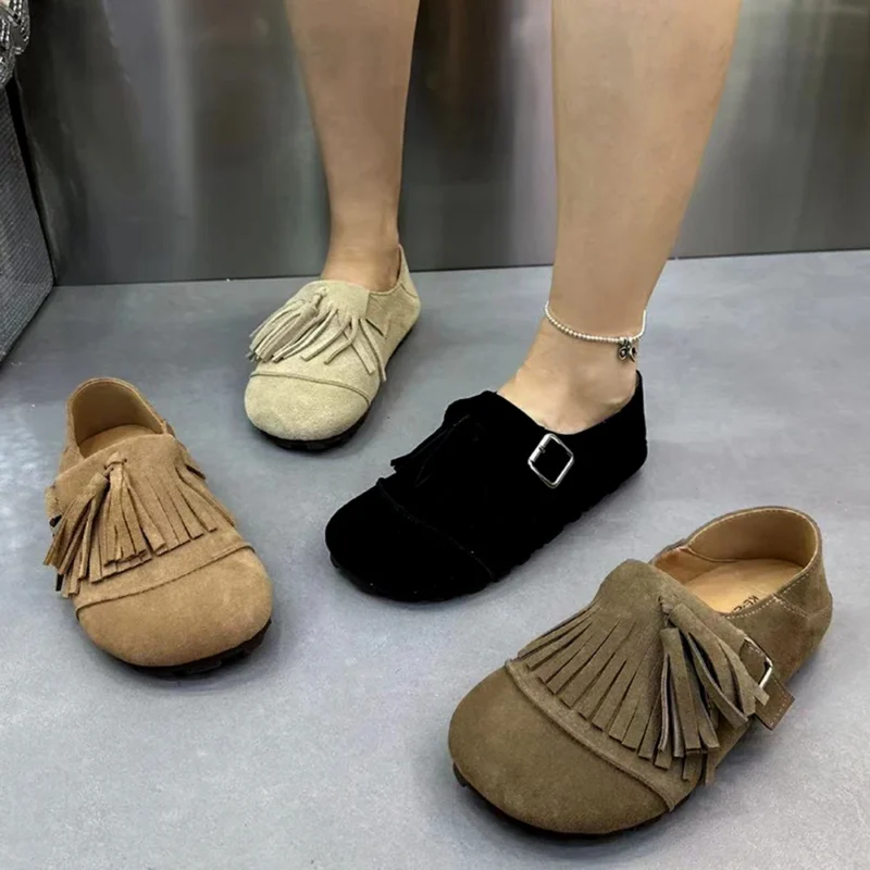 Classic Patent Leather Tassel Loafers for Women with Comfortable Round Toe Design