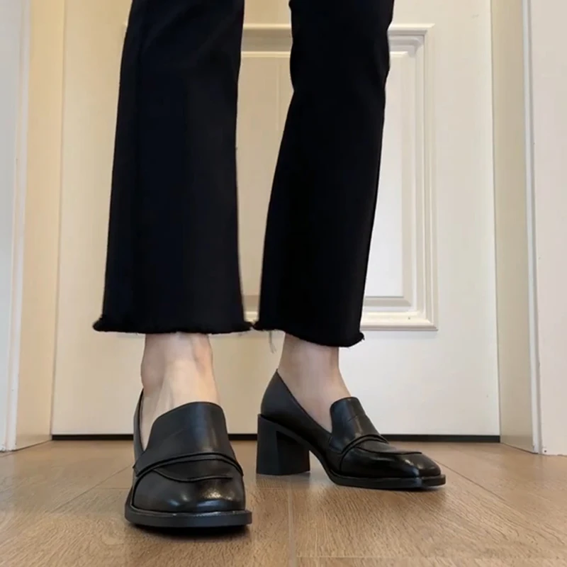 Classic square heel loafers with comfortable EVA insole for professional settings