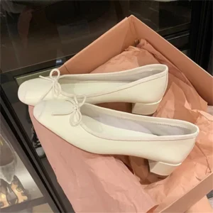 Elegant Silk Bowknot Square Heel Loafers with Round Toe for Casual Comfort