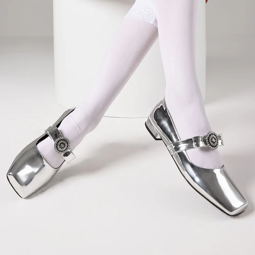 Evening loafers with elegant square toe design for optimal comfort