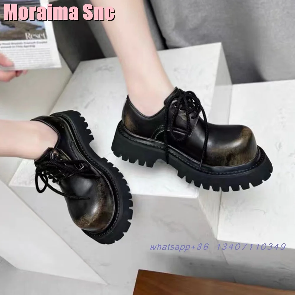 Block heel designs that accommodate specific foot conditions
