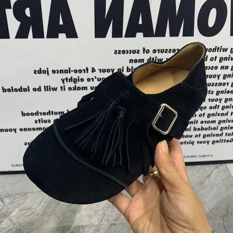 Classic Patent Leather Tassel Loafers for Women with Comfortable Round Toe Design - Image 10